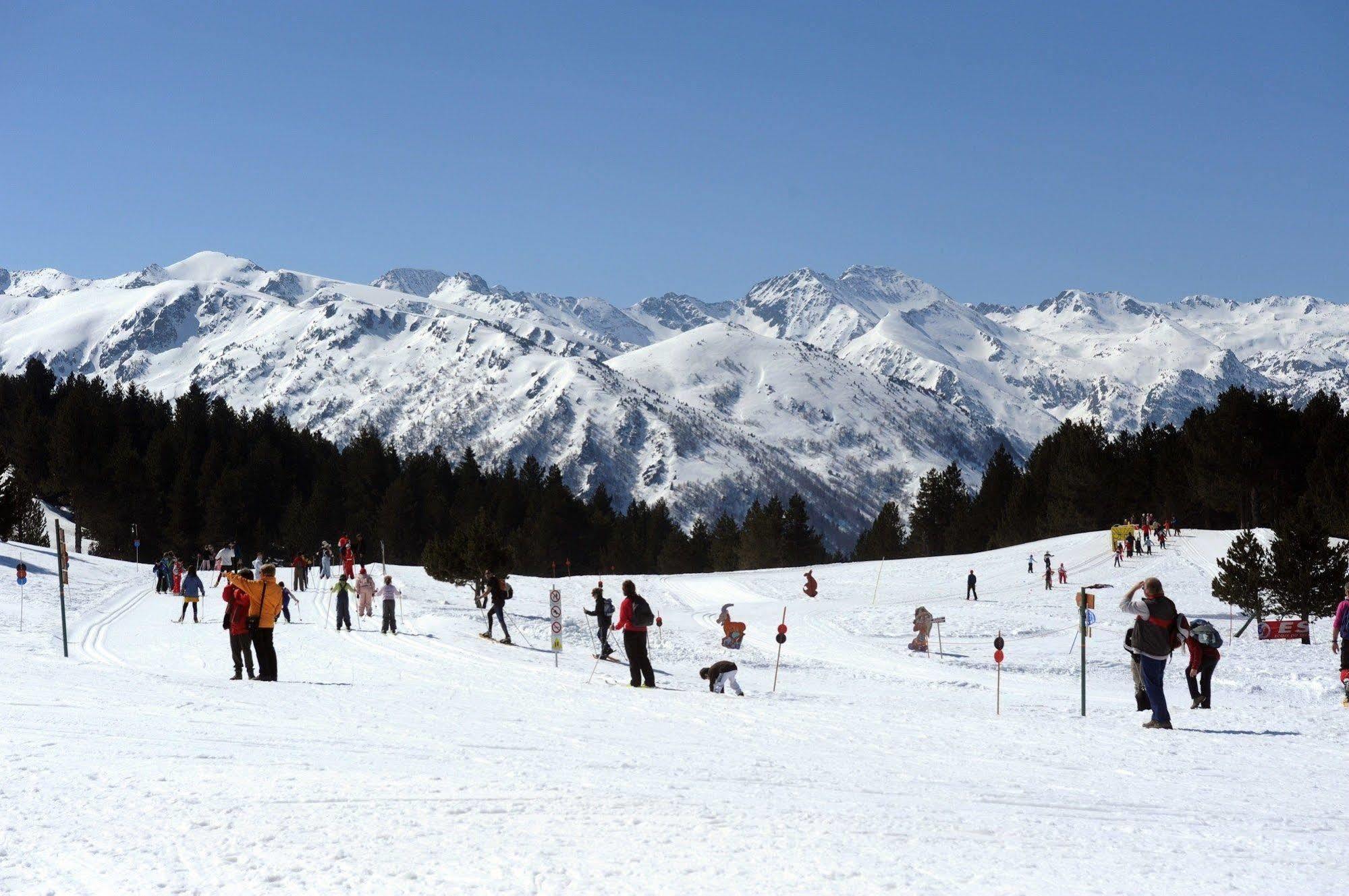 Pierre & Les Trois Domaines 3*